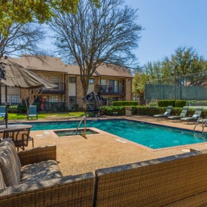 Courtyard Apartments